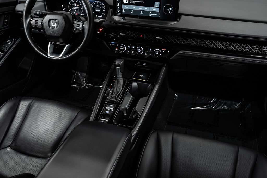 Used 2024 Honda Accord Touring image 27