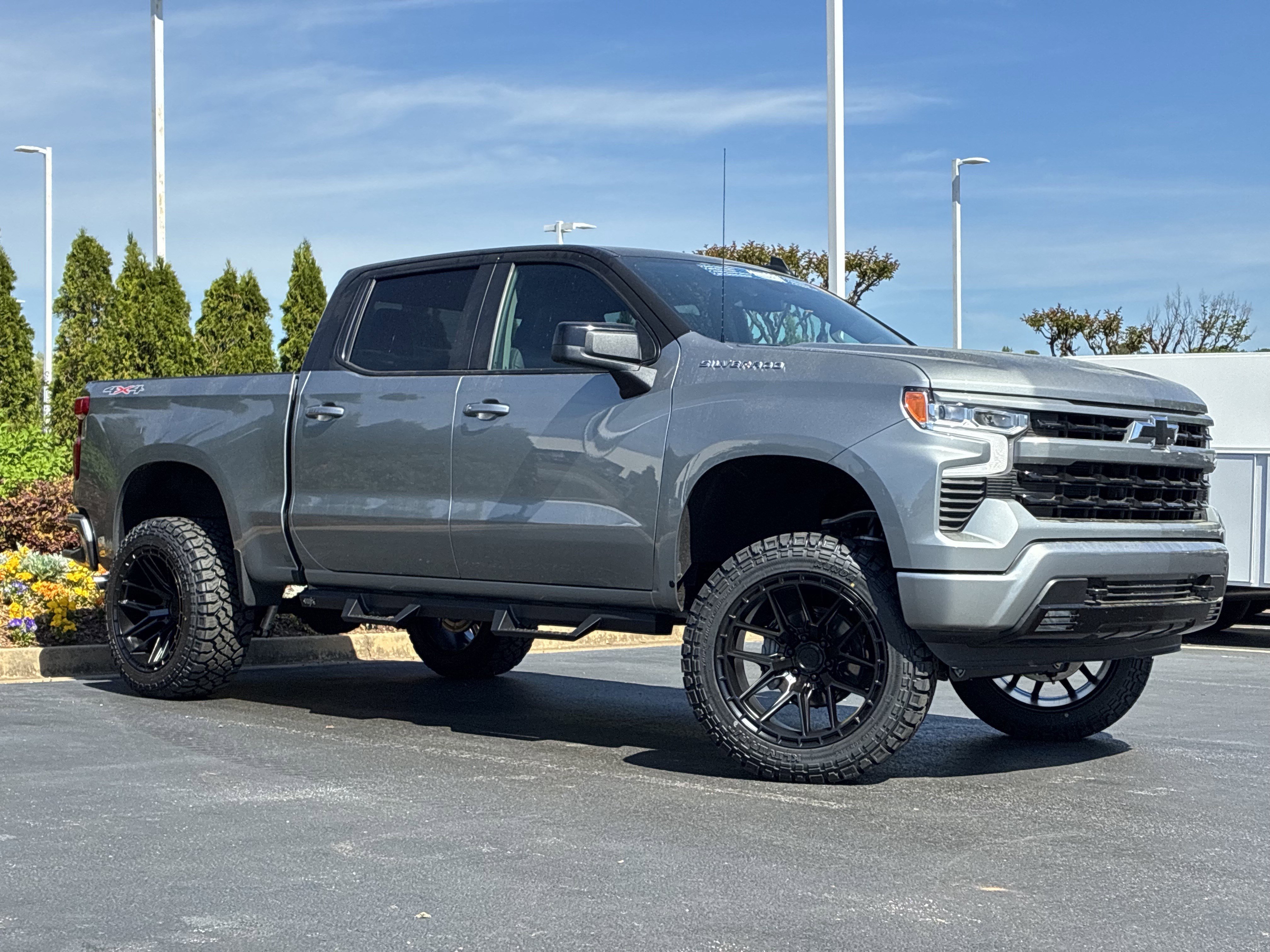 Used 2025 Chevrolet Silverado 1500 RST w/ Protection Package AWD/4WD image 3