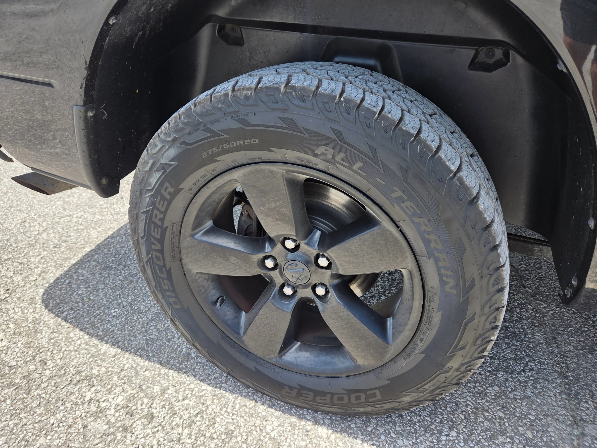 Used 2018 RAM 1500 Express w/ Black Ram 1500 Express Group AWD/4WD image 10