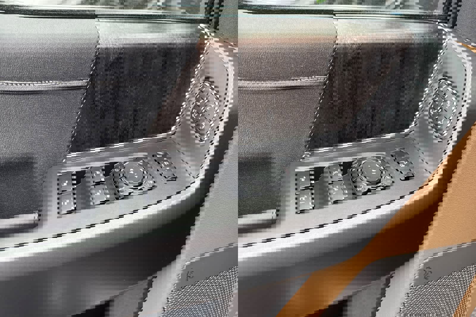 New 2026 Ford F250 Lariat w/ Chrome Package image 9