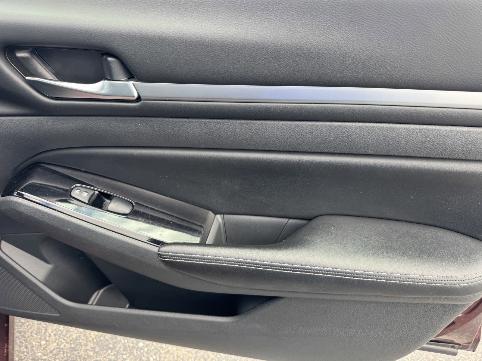 Used 2023 Nissan Altima 2.5 SV image 9