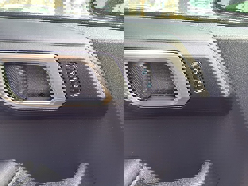 New 2025 Ford Bronco Outer Banks w/ Black Appearance Package image 15