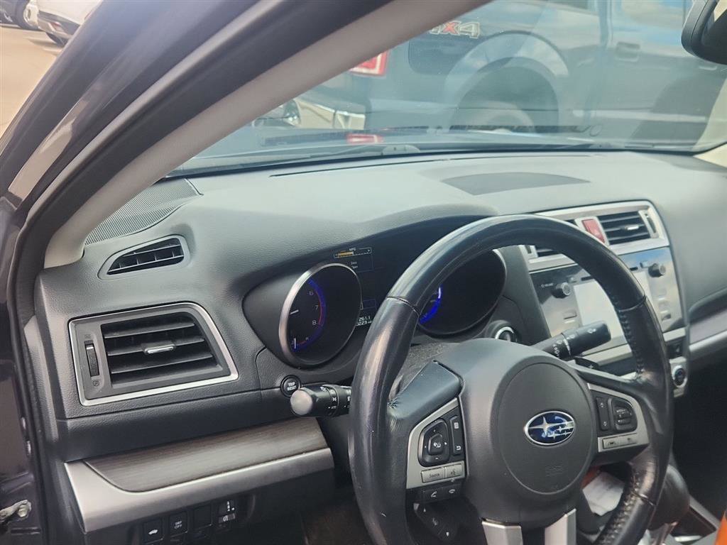 Used 2016 Subaru Legacy 2.5i Limited AWD/4WD image 12