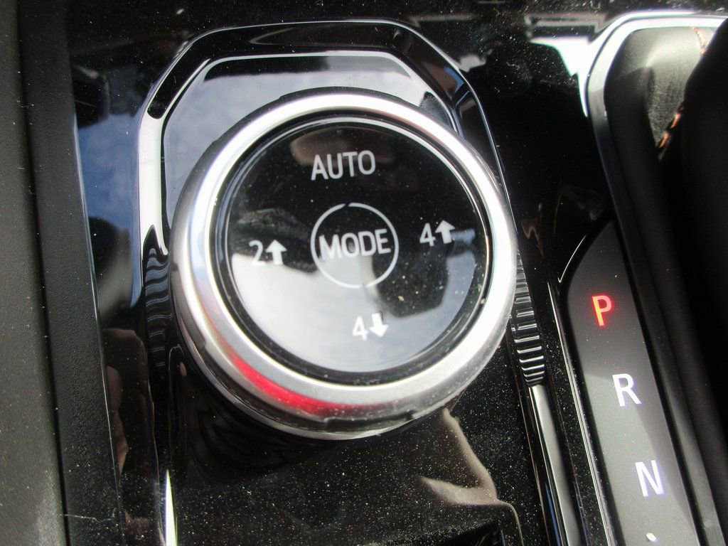 New 2026 GMC Canyon AT4 w/ Nightfall Essentials Package image 18