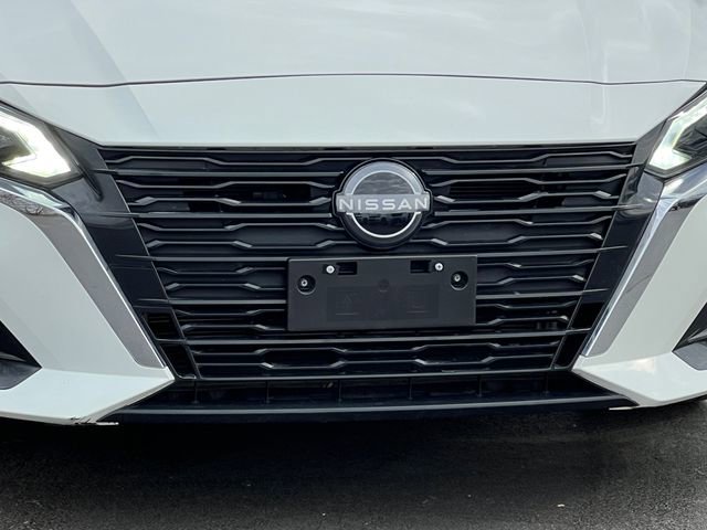 Used 2025 Nissan Altima 2.5 SV FWD image 30