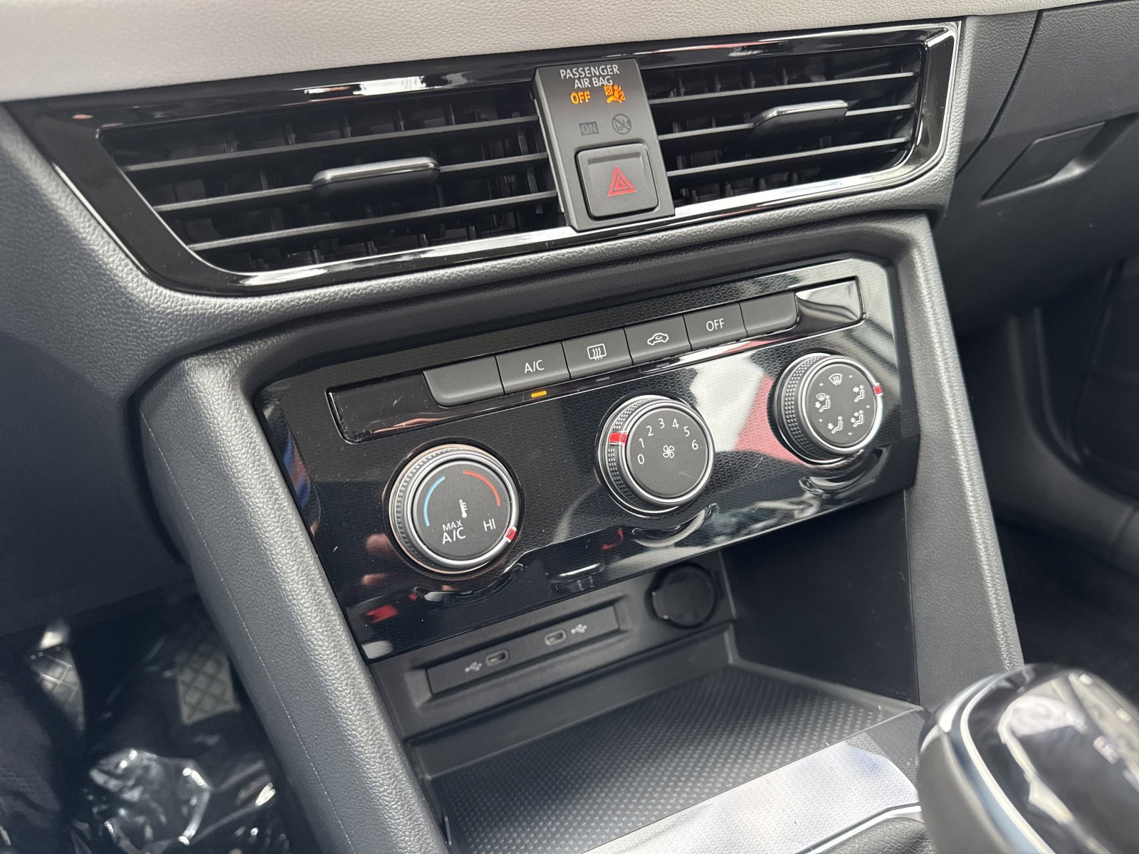 New 2026 Volkswagen Taos S image 25