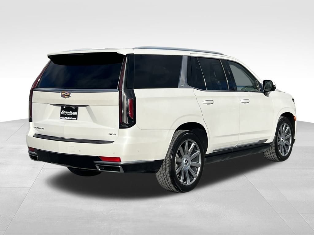 Used 2022 Cadillac Escalade Premium Luxury Platinum image 7