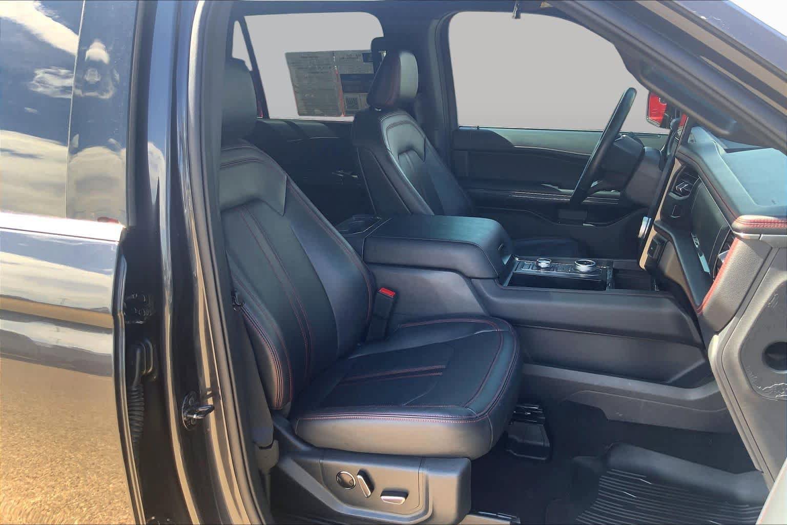 Certified 2024 Ford Expedition Max Limited AWD/4WD image 9