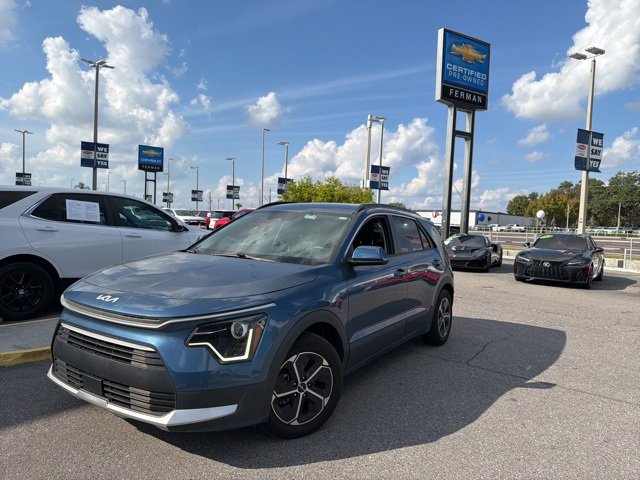 Used 2023 Kia Niro EX image 7