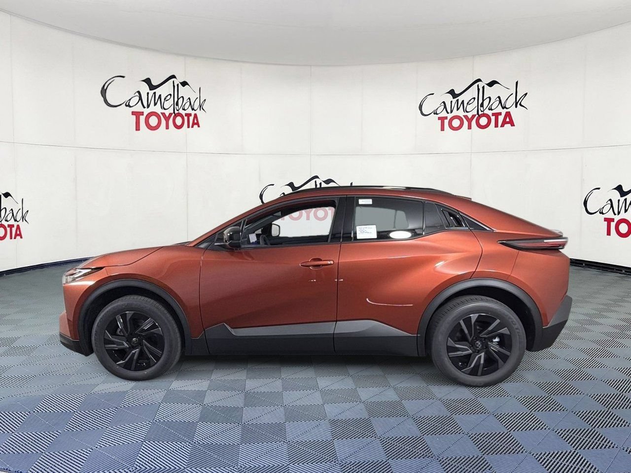 New 2026 Toyota C-HR w/ Cold Weather Package AWD/4WD image 5