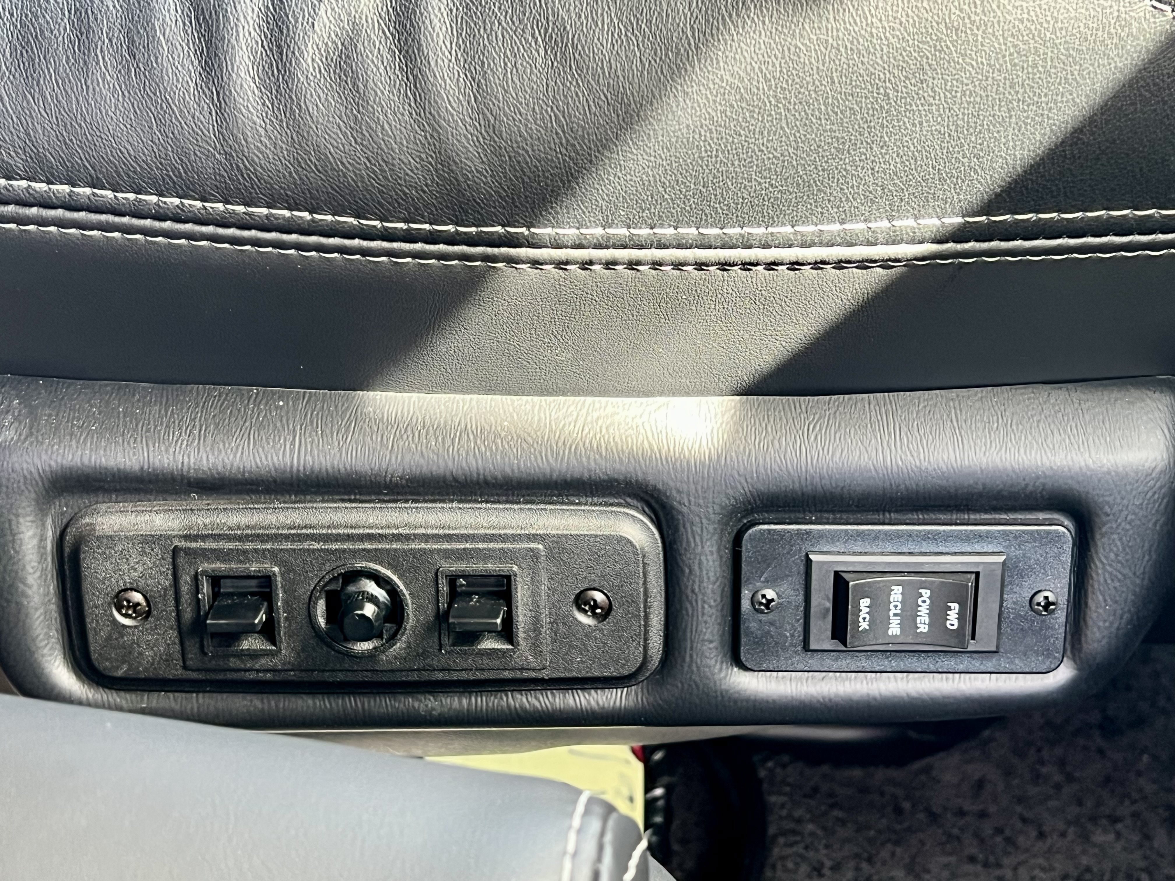 New 2026 GMC Savana 2500 Extended w/ Driver Convenience Package RWD image 15