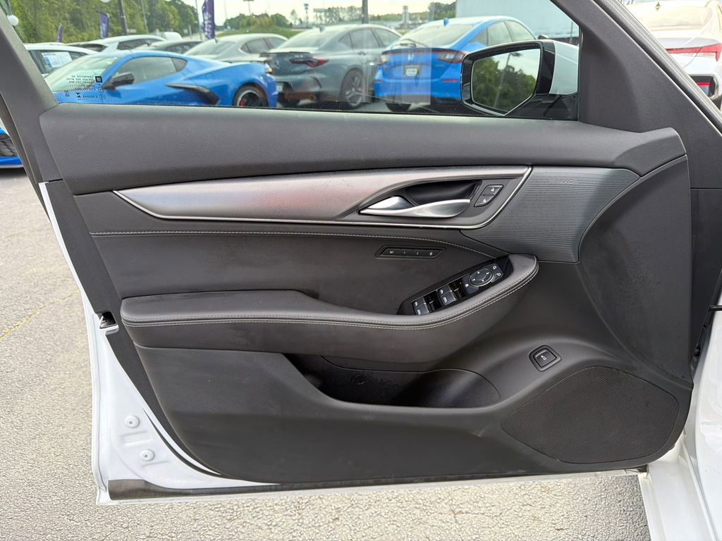Used 2025 Cadillac CT5 Premium Luxury RWD image 10