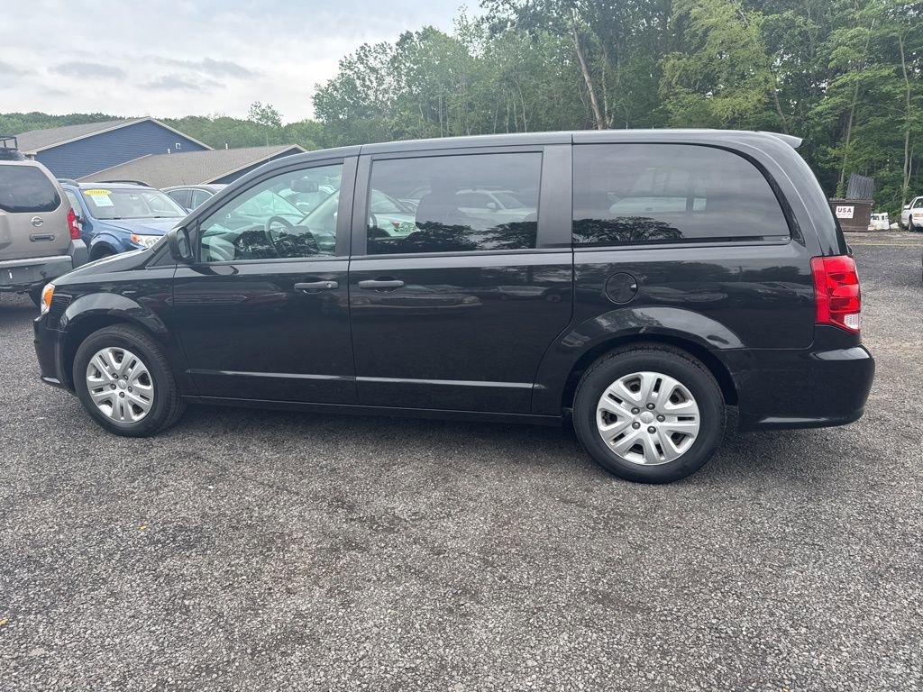 Used 2019 Dodge Grand Caravan SE image 16