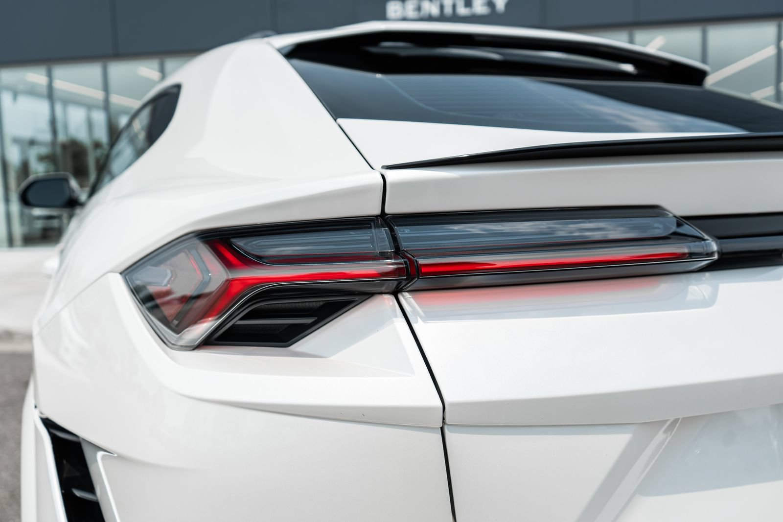 Used 2023 Lamborghini Urus S AWD/4WD image 11