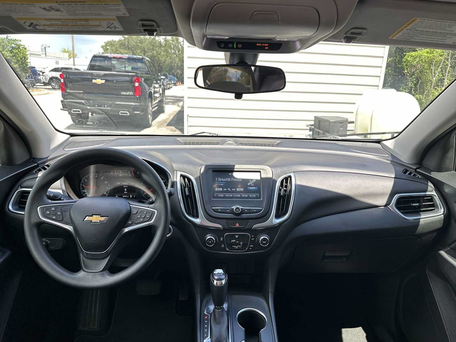 Used 2018 Chevrolet Equinox LT FWD image 14