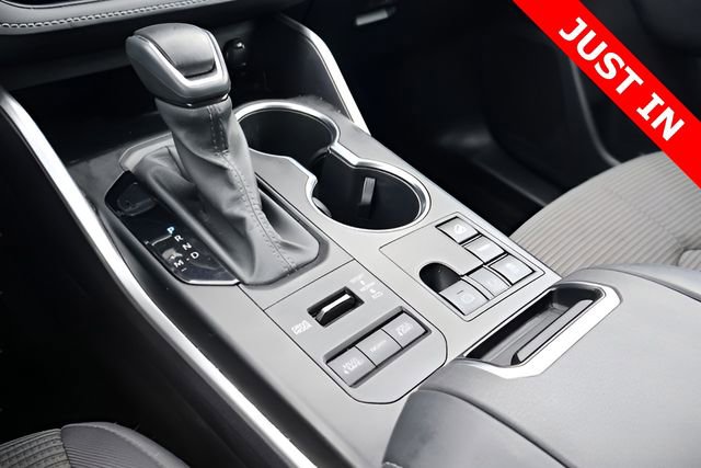 Used 2023 Toyota Highlander LE image 29