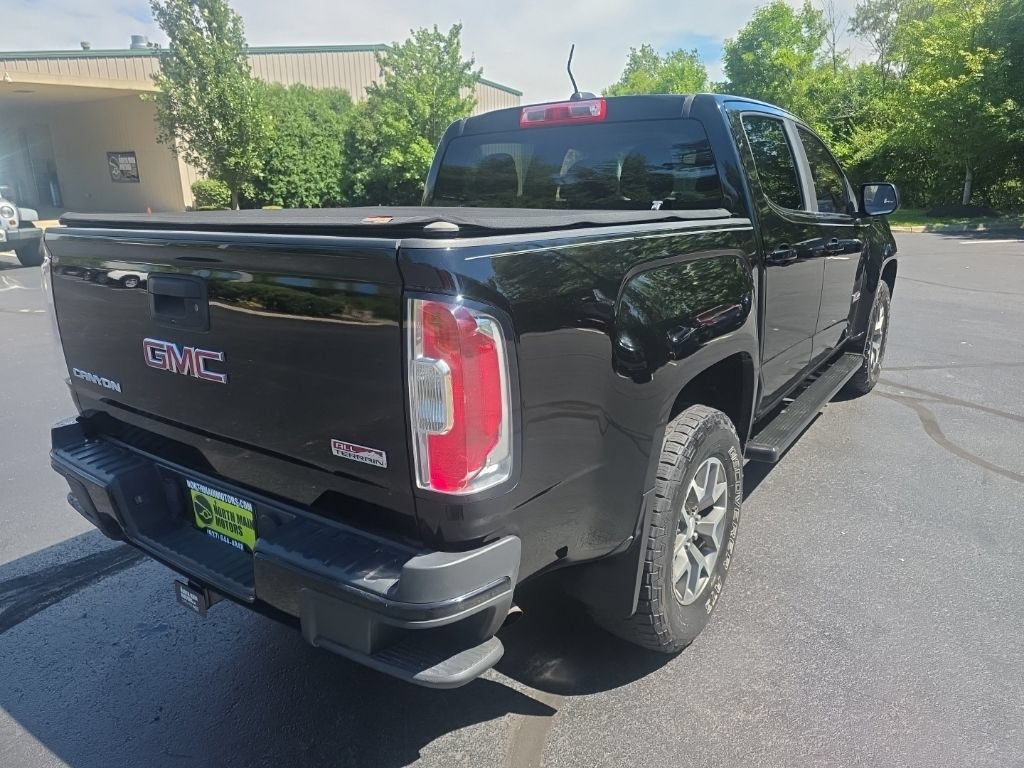 Used 2015 GMC Canyon SLE w/ All-Terrain Package AWD/4WD image 9