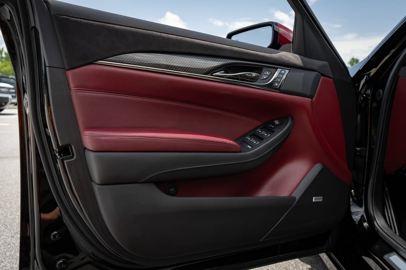Used 2018 Cadillac CTS V RWD image 39