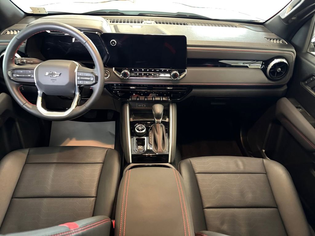 Used 2025 Chevrolet Colorado Z71 w/ Technology Package image 12