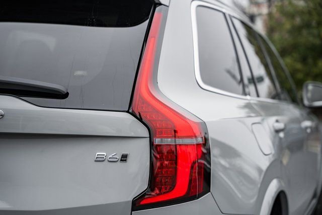 New 2026 Volvo XC90 B6 Plus w/ Protection Package Premier image 6