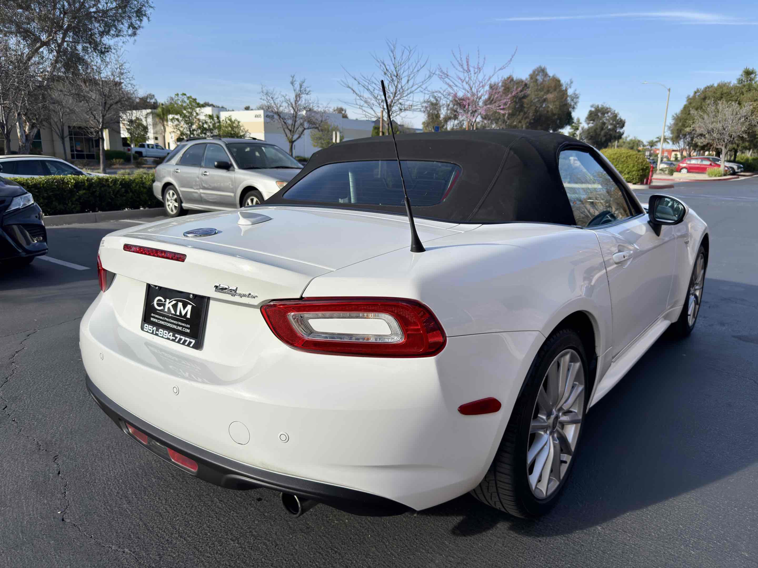Used 2018 FIAT 124 Spider Lusso w/ Convenience Group image 10