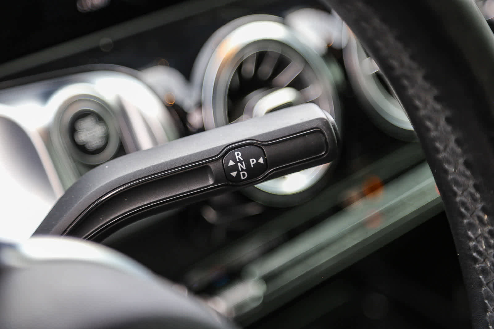 Used 2021 Mercedes-Benz GLB 250 w/ Premium Package image 19