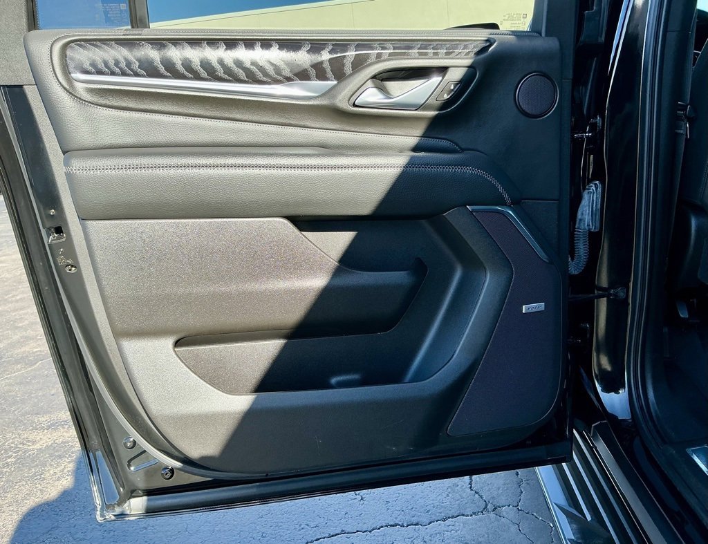 Used 2021 GMC Yukon XL Denali image 32