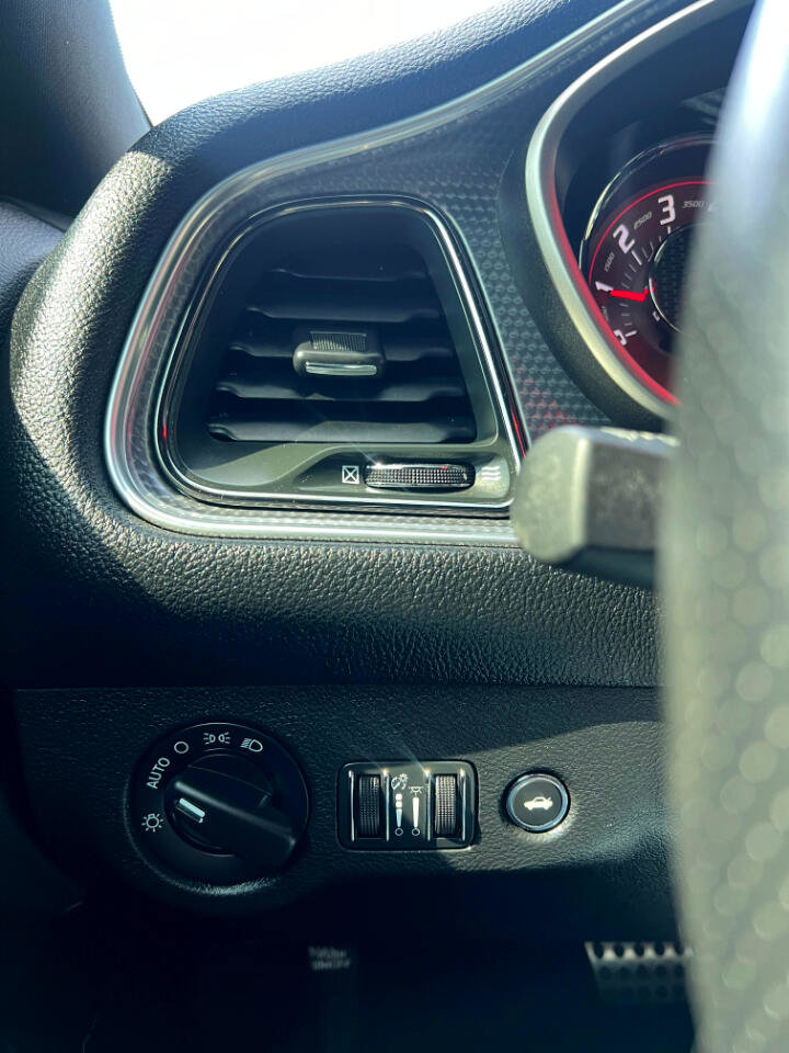 Used 2017 Dodge Challenger SRT Hellcat image 20