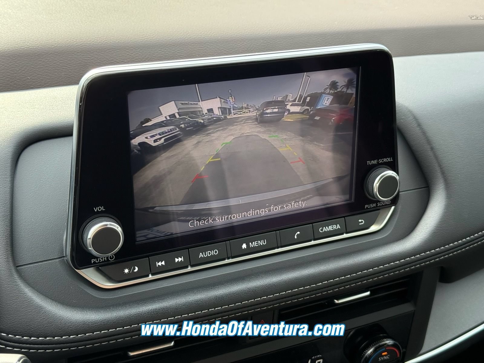 Used 2023 Nissan Rogue SV FWD image 26