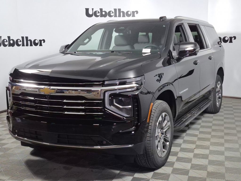 New 2026 Chevrolet Suburban LT image 3