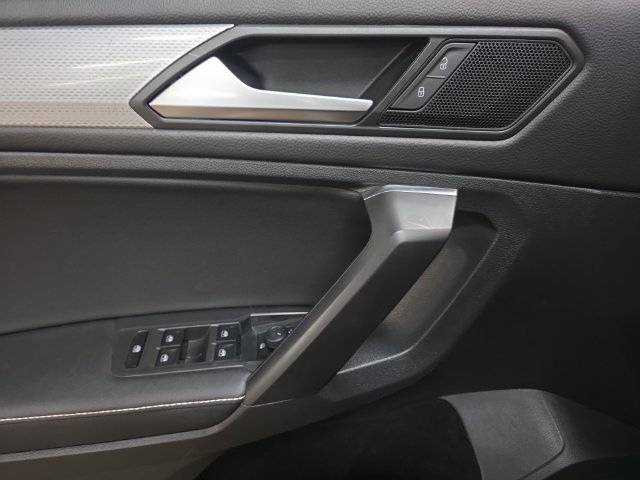 Used 2022 Volkswagen Tiguan S AWD/4WD image 10