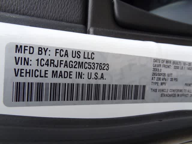 Used 2021 Jeep Grand Cherokee Laredo X AWD/4WD image 39