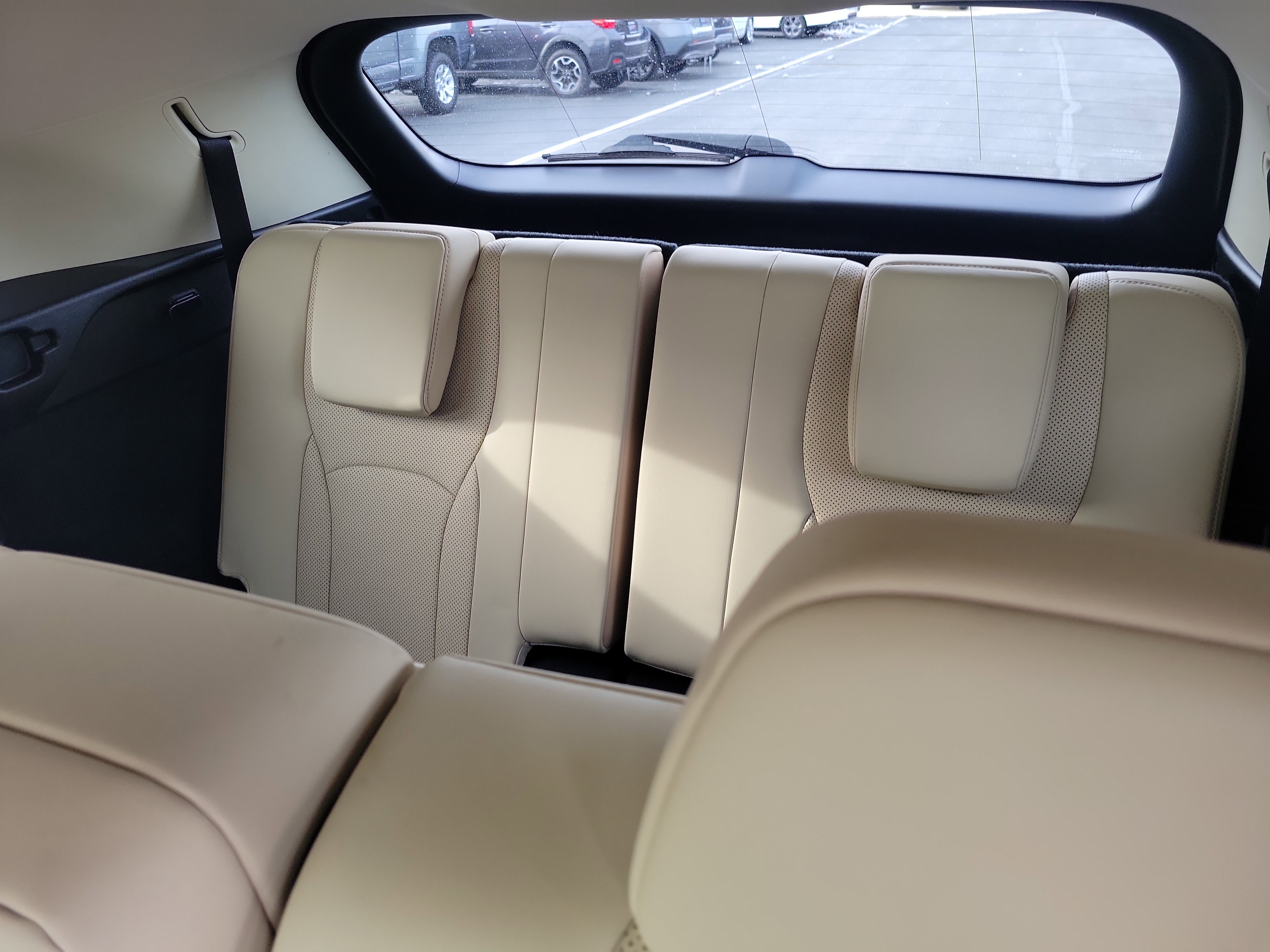 Used 2021 Lexus RX 350L 350L w/ Premium Package image 12