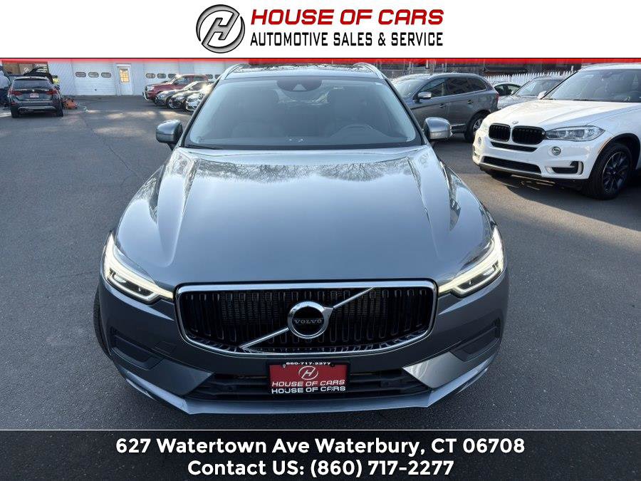 Used 2018 Volvo XC60 T5 Momentum w/ Vision Package image 2