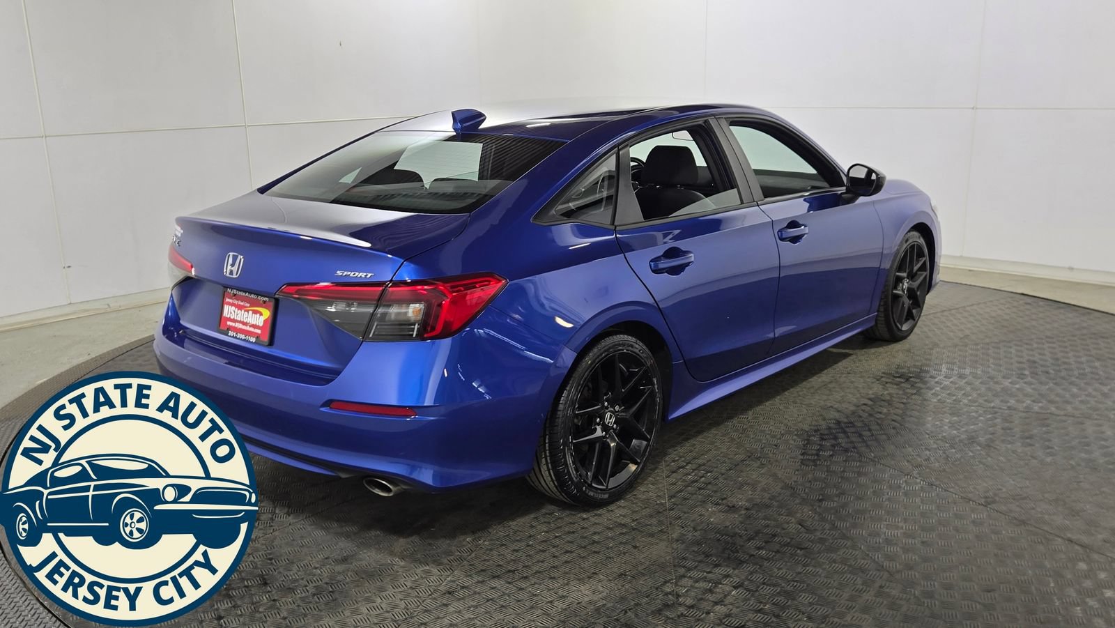 Used 2023 Honda Civic Sport image 7