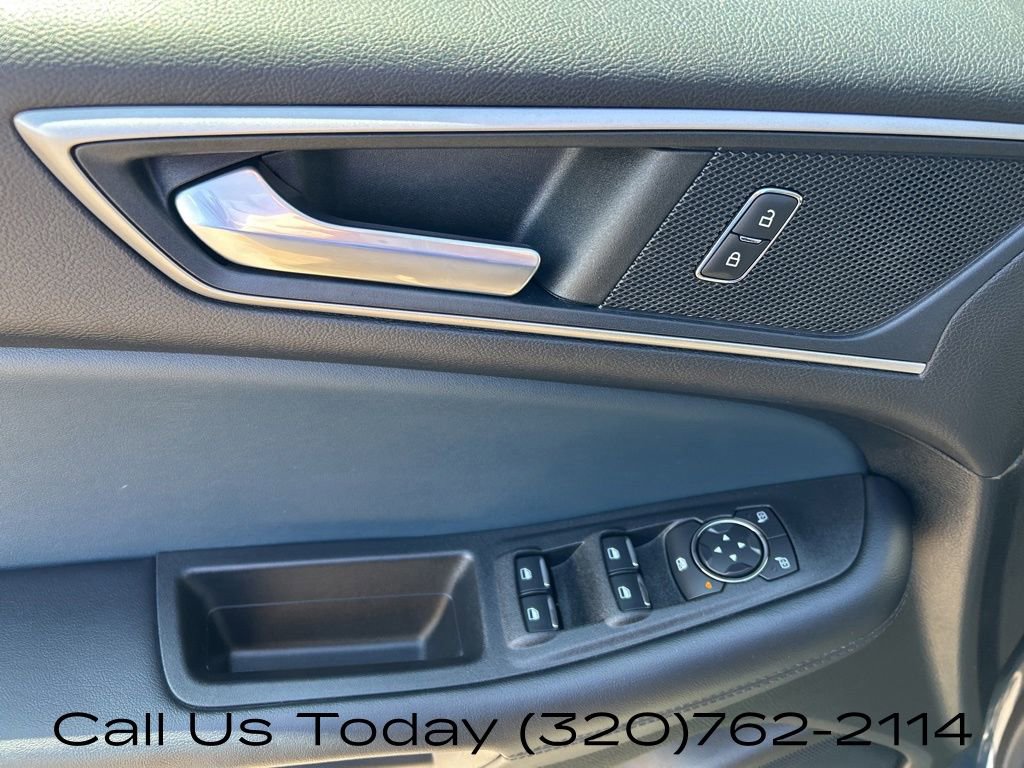 Used 2022 Ford Edge SEL w/ Sport Appearance Package AWD/4WD image 13