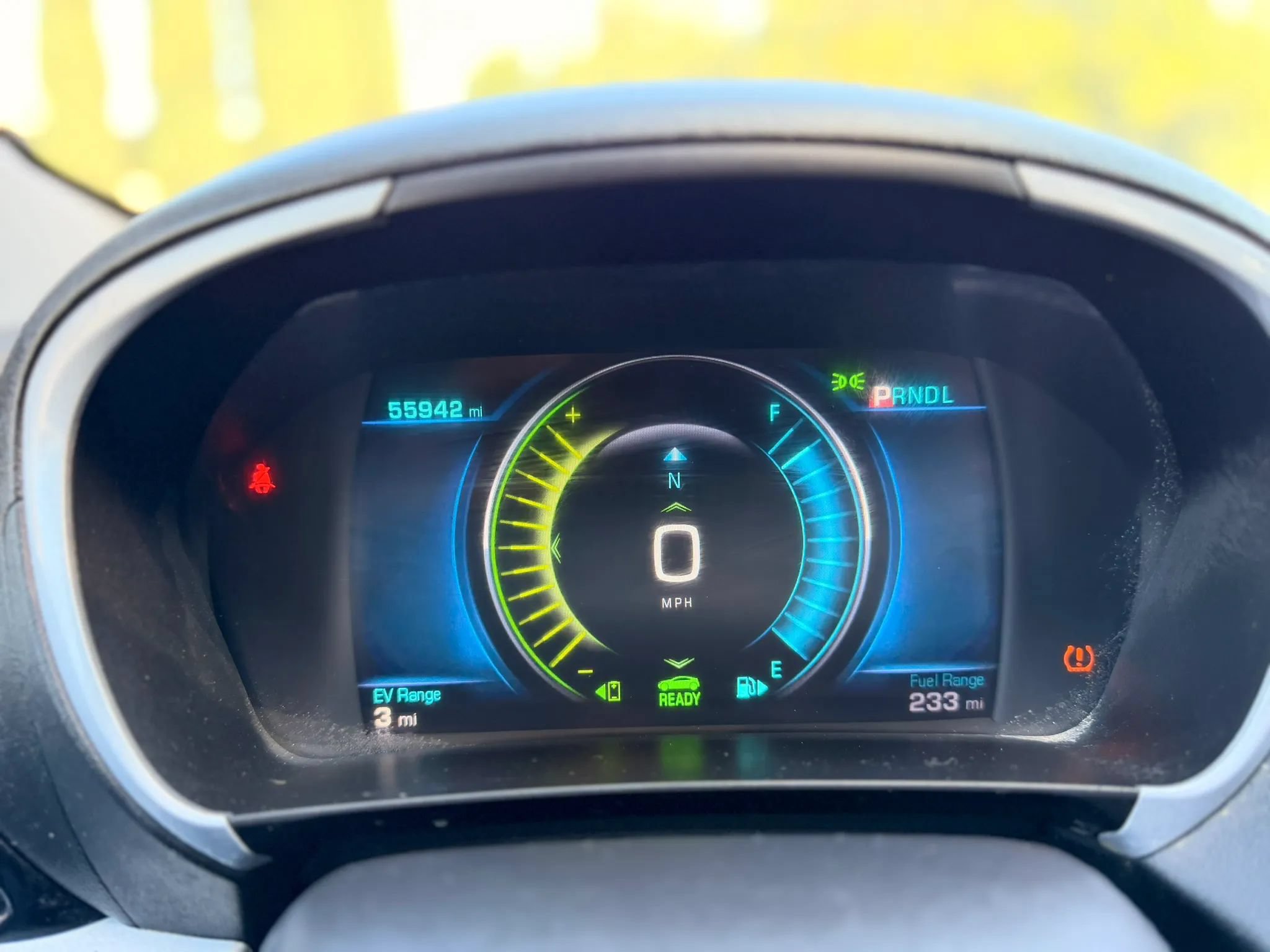 Used 2017 Chevrolet Volt LT w/ Comfort Package FWD image 21