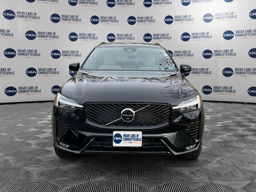 New 2026 Volvo XC60 B5 Plus w/ Protection Package Premier image 8