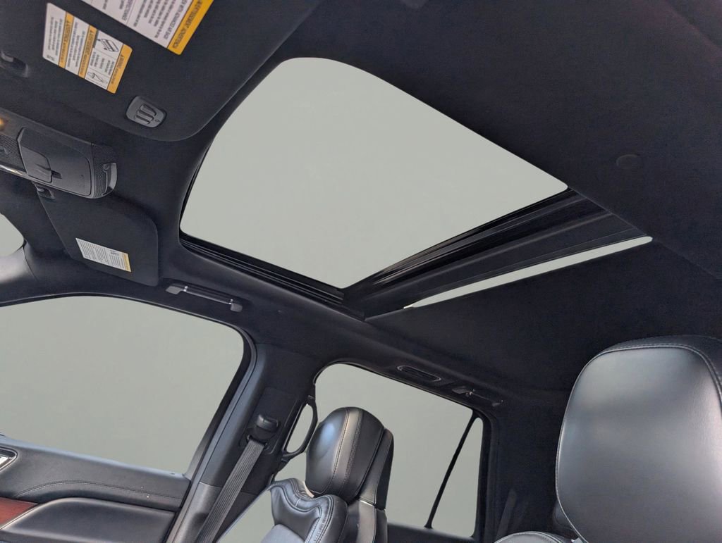 Used 2020 Lincoln Navigator L Reserve w/ Equipment Group 208A Reserve image 19