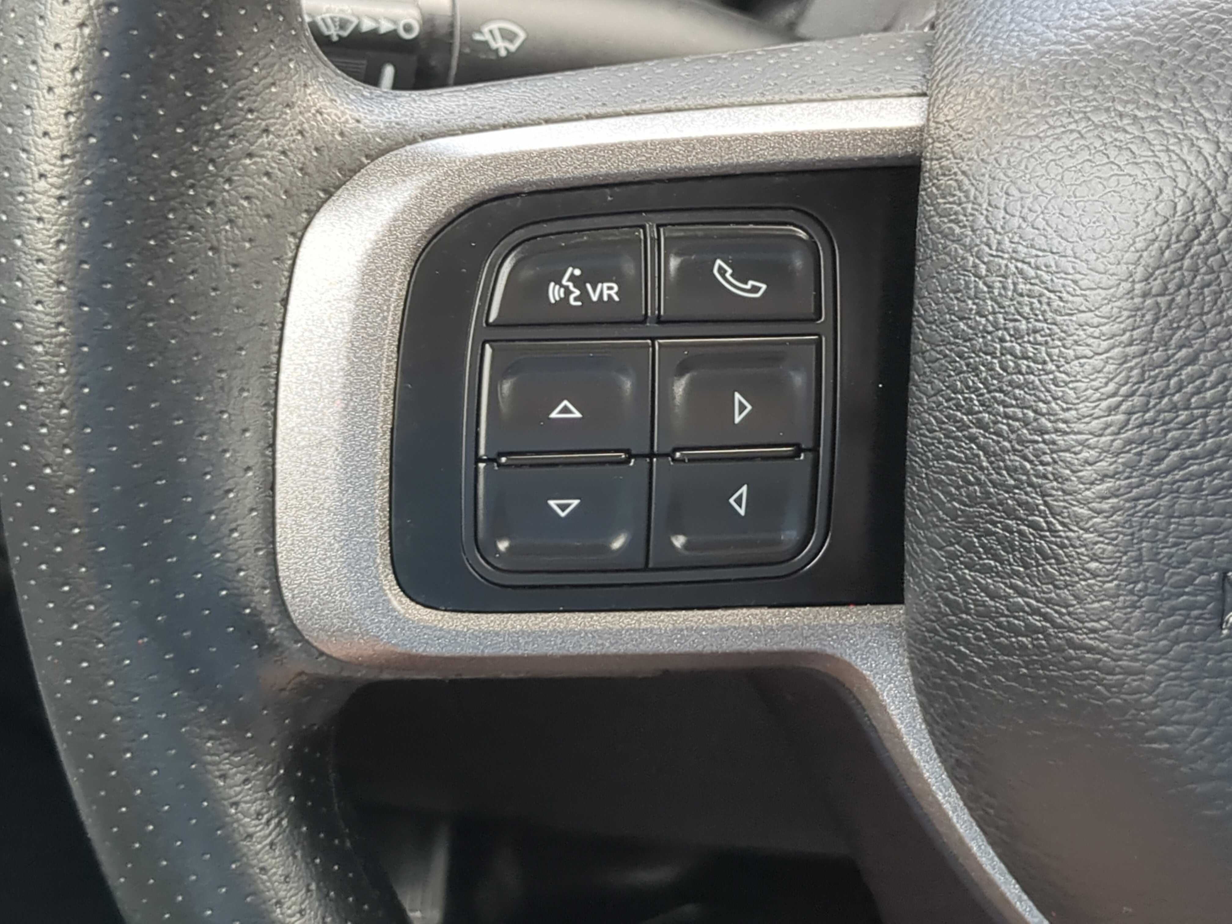 Used 2022 RAM 5500 Tradesman w/ Chrome Appearance Group RWD image 20
