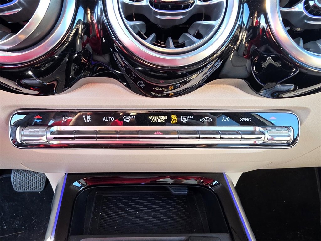 Certified 2025 Mercedes-Benz GLB 250 image 21