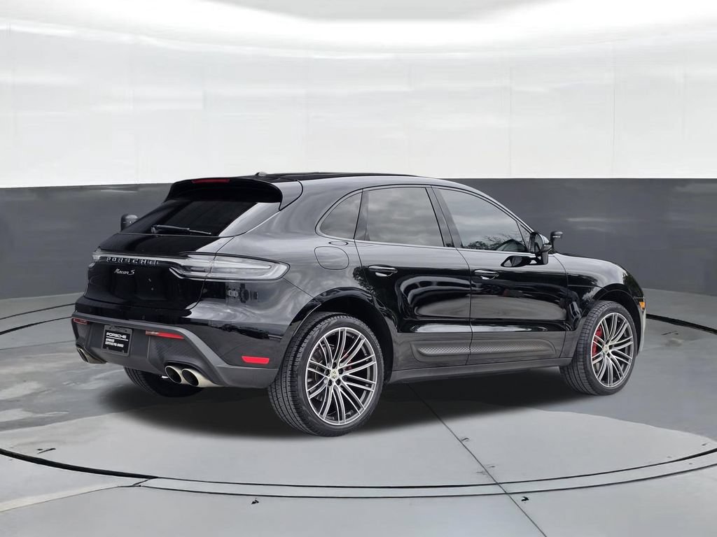 Certified 2023 Porsche Macan S AWD/4WD image 9