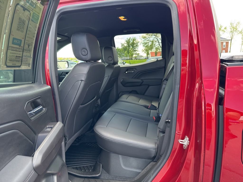 Used 2024 Chevrolet Colorado LT w/ LT Convenience Package III AWD/4WD image 34
