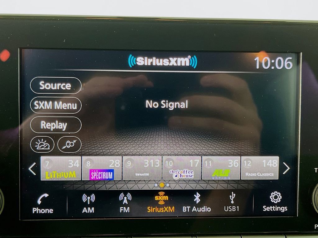 Used 2024 Nissan Pathfinder SV w/ Black Appearance Package image 19