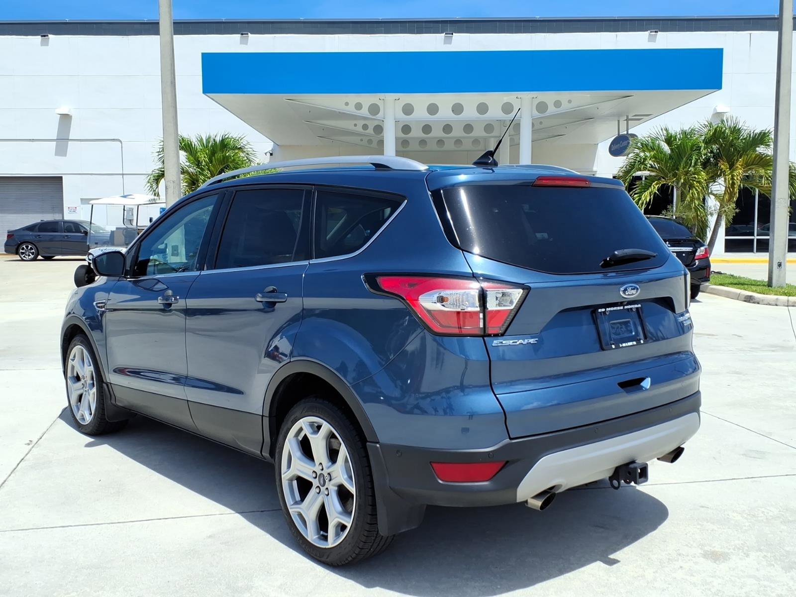 Used 2018 Ford Escape Titanium w/ Ford Safe & Smart Package FWD image 13