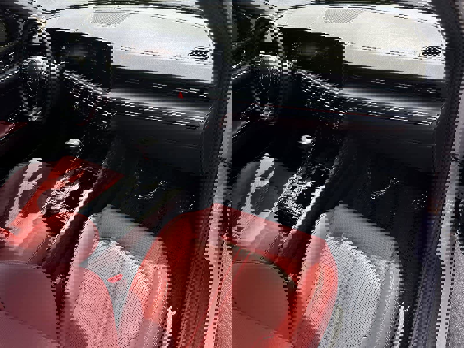 Used 2025 Kia K5 GT-Line w/ GT-Line Premium Package image 12