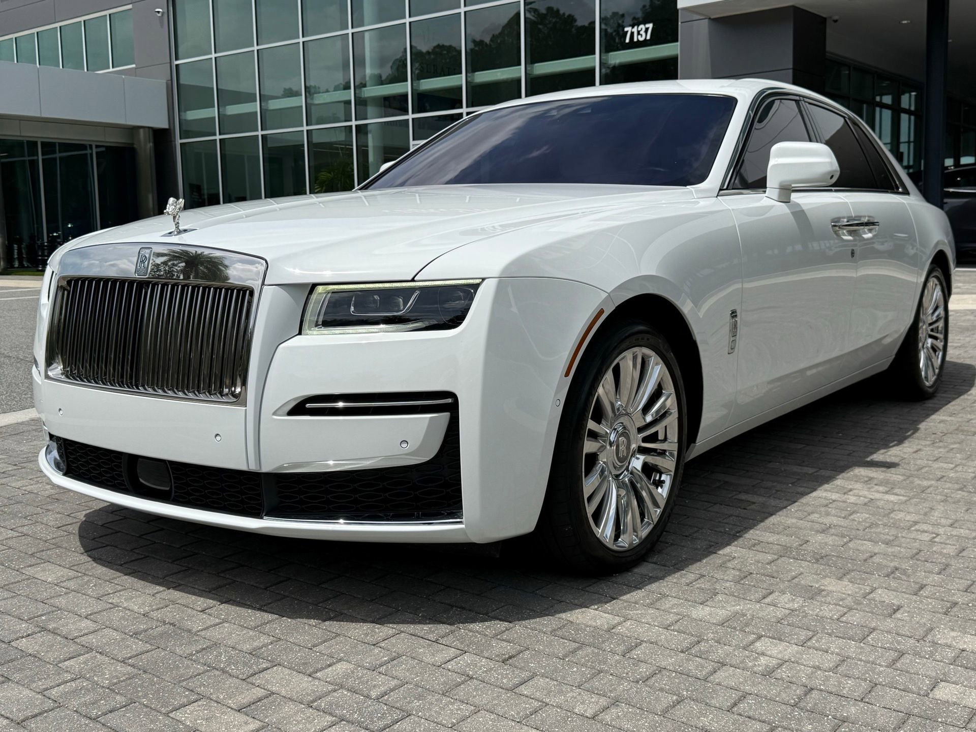 Used 2022 Rolls-Royce Ghost image 9