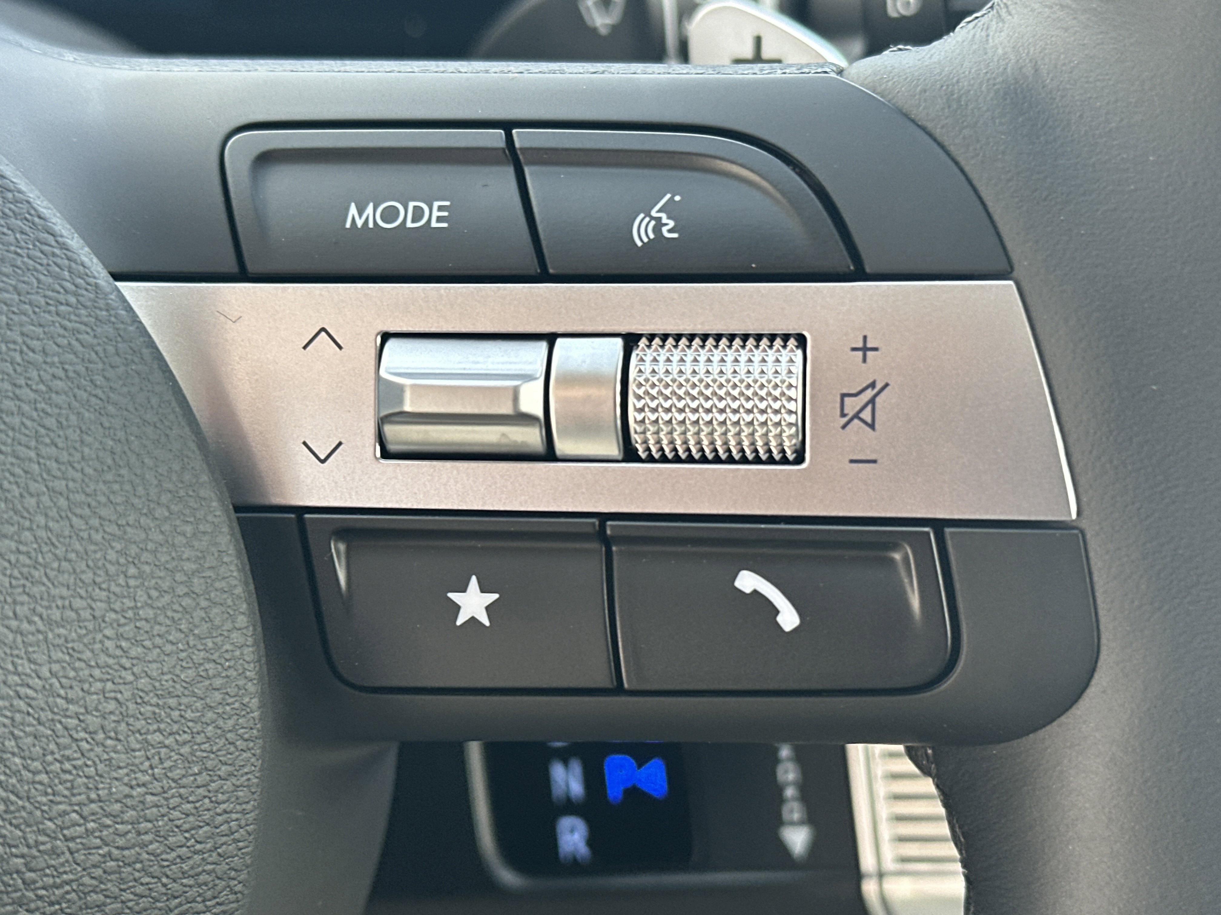New 2026 Hyundai Tucson Limited FWD image 23