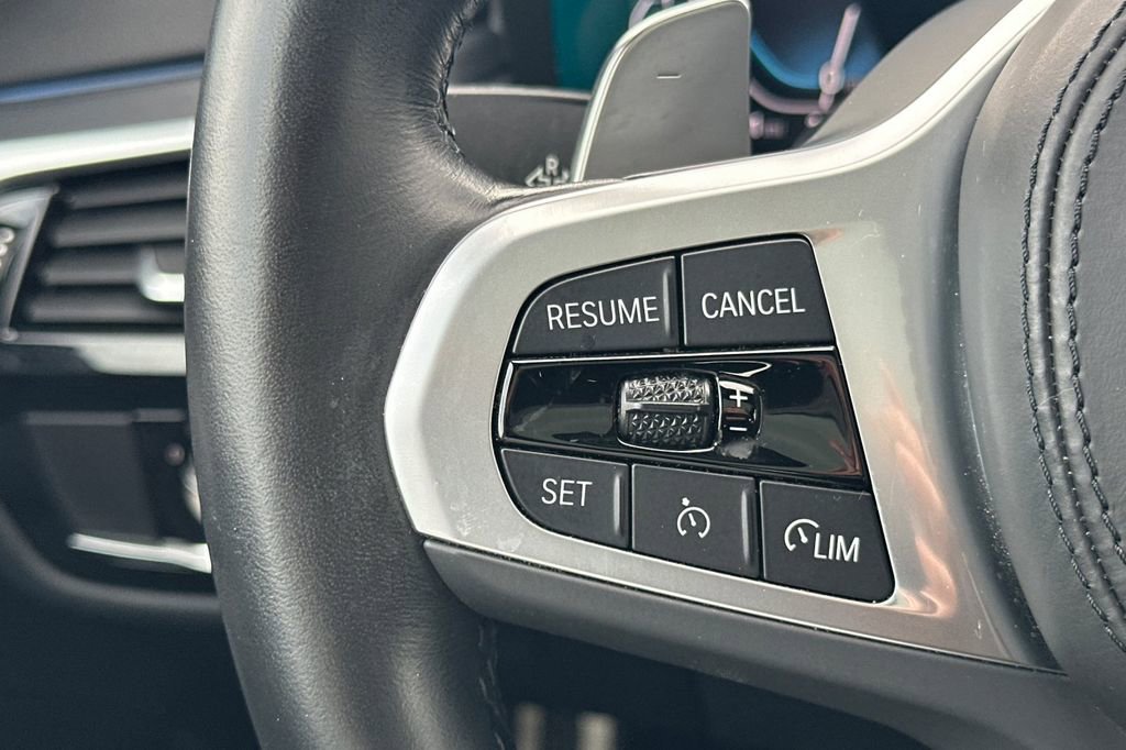 Used 2023 BMW 530e w/ M Sport Package image 26