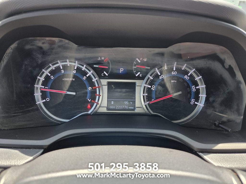 Used 2016 Toyota 4Runner Limited AWD/4WD image 26